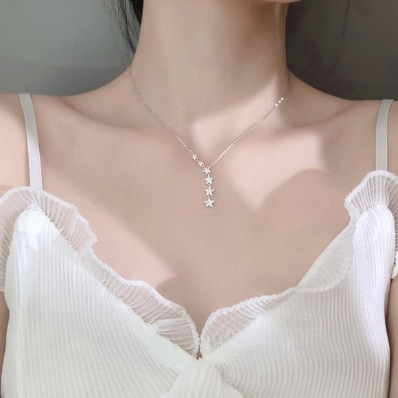 NEW Silver Charming Star Pendant Necklace - Picture 2 of 5